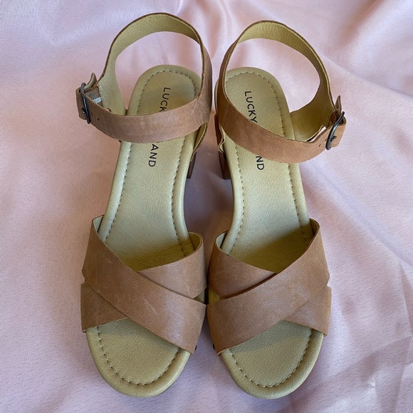 LUCKY BRAND HAIDLEE BROWN LEATHER STRAPPY BLOCK HEEL SANDALS - Picture 3 of 7